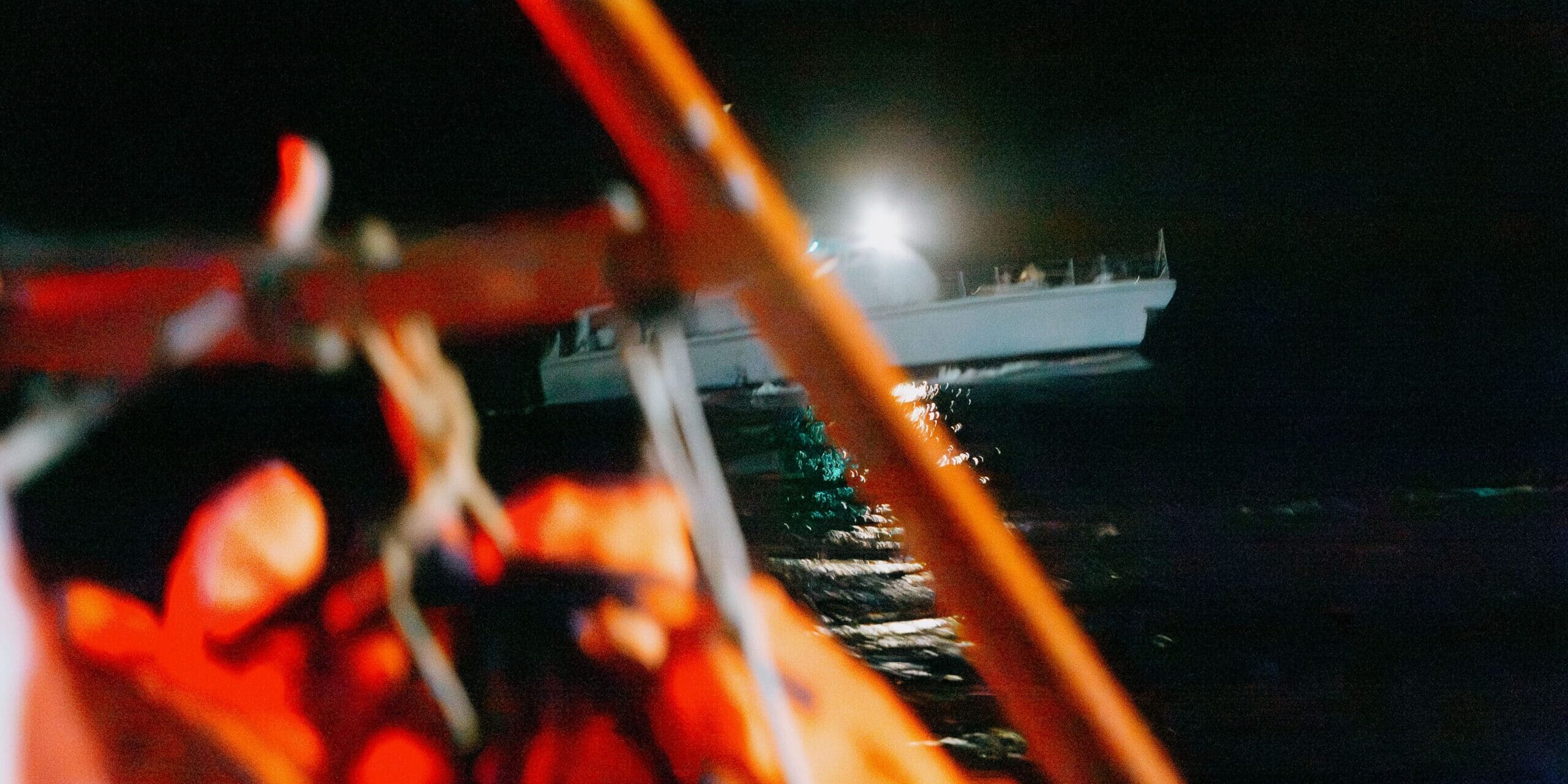 Sea-Watch 5 unter Beschuss