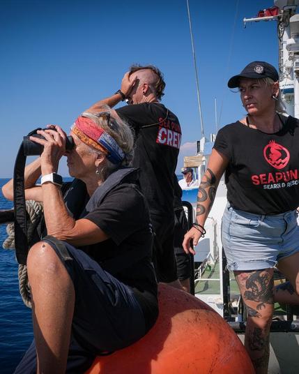crew members of Sea Punk I in lookout